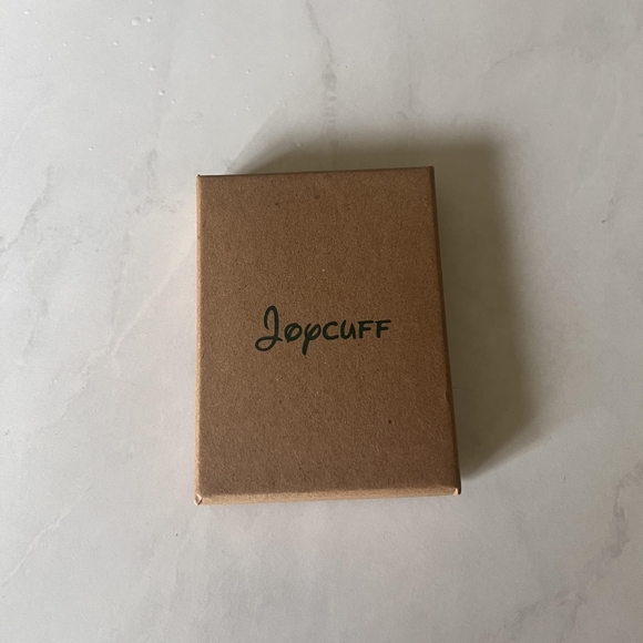 Joycuff Old English Name Necklace - Jamie - Picture 2 of 2